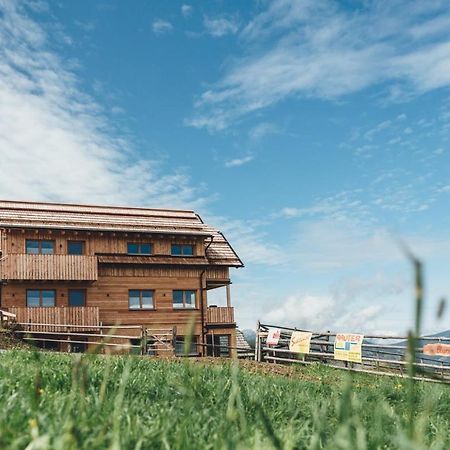 Hiasl Zirbenhuette Hotel Hochrindl Exterior foto