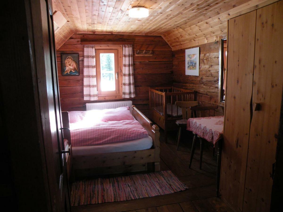 Hiasl Zirbenhuette Hotel Hochrindl Exterior foto