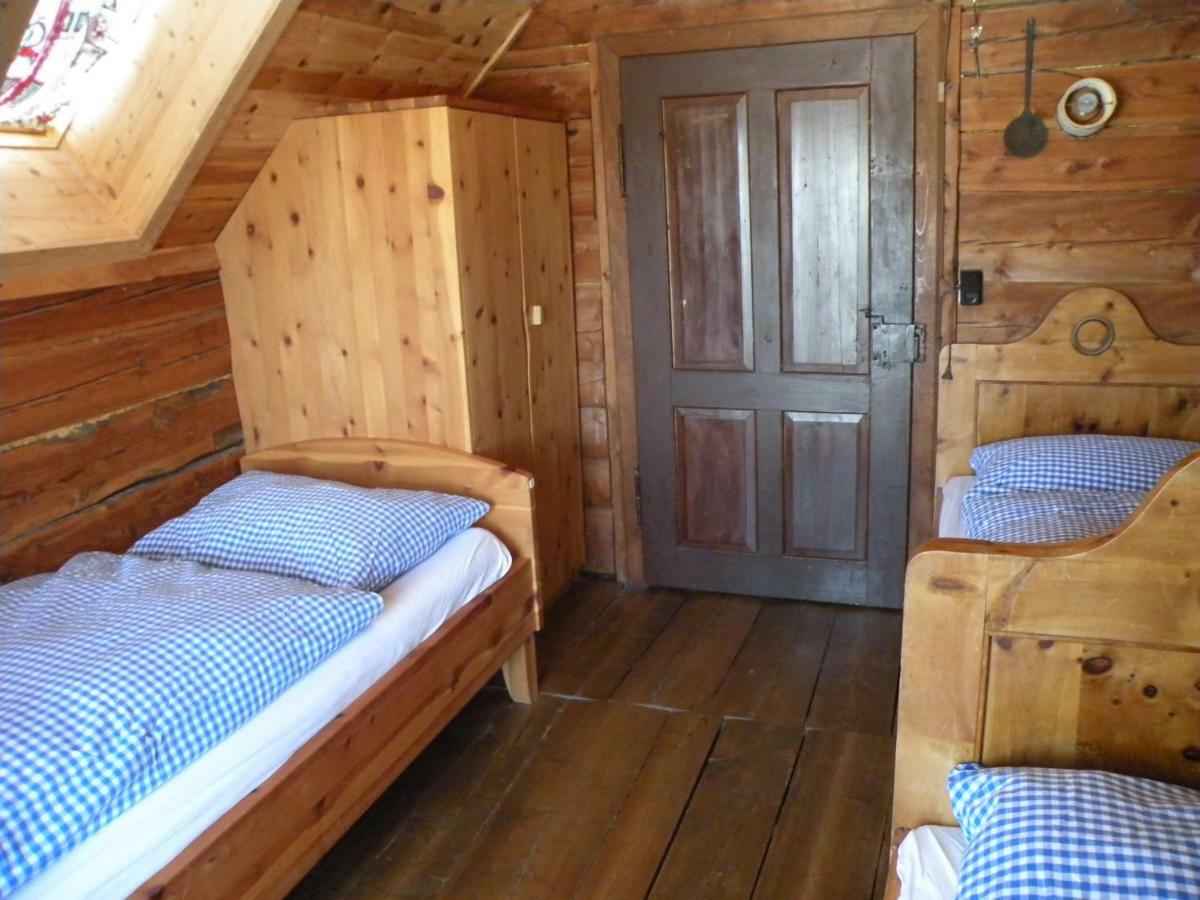 Hiasl Zirbenhuette Hotel Hochrindl Exterior foto